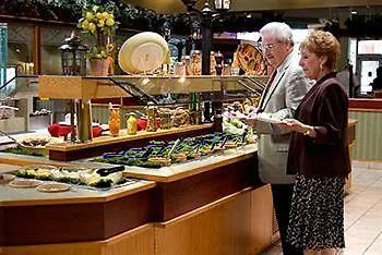 Canad Inns Destination Centre Polo Park ウィニペグ ホテル