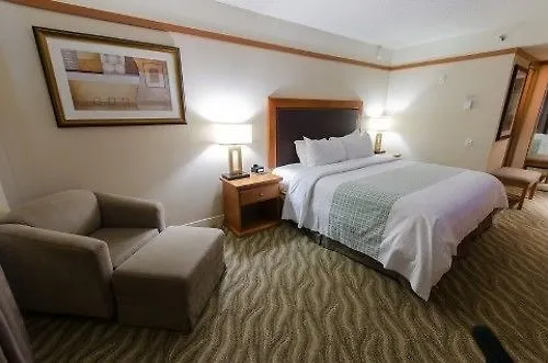 Canad Inns Destination Centre Polo Park ウィニペグ 3*,